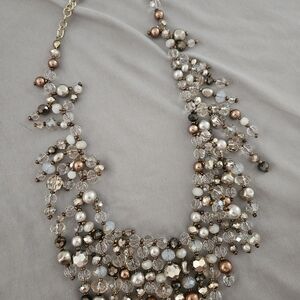 Elegant Pearl and Crystal Necklace